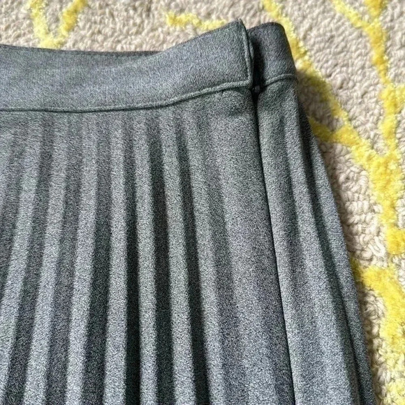 Gap midi side zipper Y2K skirt small - Picture 2 of 5